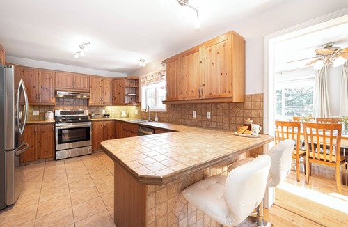 Saint Come Ski Chalet | Three Lakes Cottage | 4-Season Spa & BBQ | St-Côme | Private Lake | Fireplace