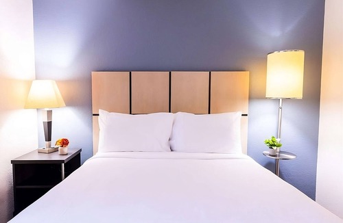 North Arlington Hotel | THREE Large Suites with Kitchens, Pet-friendly!