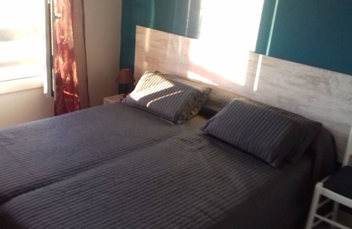 Bouzigues Apartment | Three-minute walk from La Trémie beach in Bouzigues