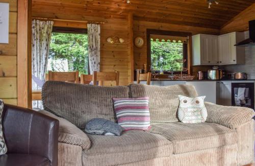 Woolfardisworthy House | Three Owls Lodge