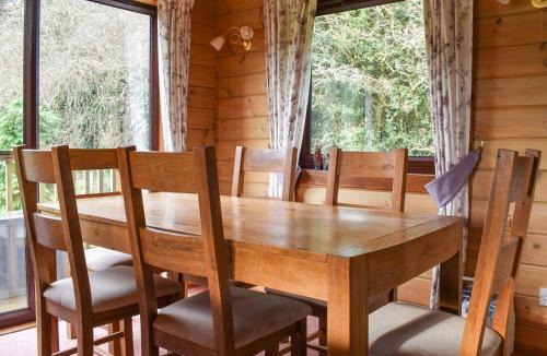 Woolfardisworthy House | Three Owls Lodge