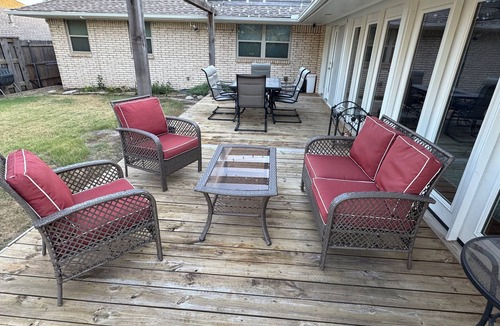 Central Oklahoma City House | THREE PINES. Spacious & Cozy. 3 BDRM. Pool. Pet-Friendly.