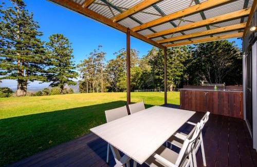 Mount Tamborine House | Three Pines Tiny Home Your Mountain Escape