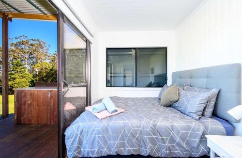 Mount Tamborine House | Three Pines Tiny Home Your Mountain Escape