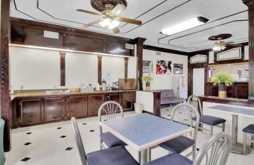 Three Rivers Hotel | Three Rivers Executive Inn & Suites By OYO