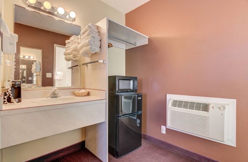 Biggs Junction Hotel | Three Rivers Inn