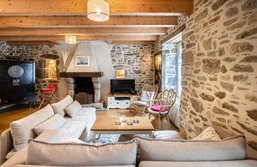 Saint-Suliac House | Three-star house 250m from Saint-Suliac's beach