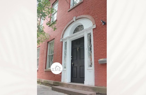 Troy House | Three Story Charm: Downtown Luxe