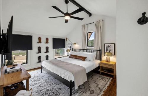 New Braunfels Ski Chalet | Three Stylish A-Frames Perfect for a Group Escape in Texas