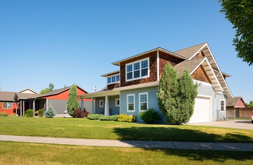 Four Corners House | Three Suites Lodge, Full Private Bathrooms!