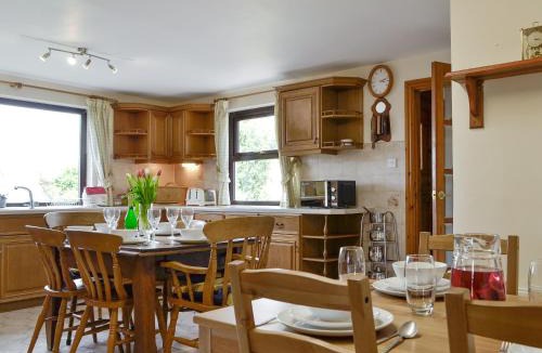 Talgarth House | Three Views Bungalow