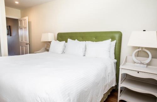 Stony Brook Hotel | Three Village Inn