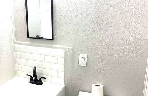 Southeast Houston Bed & Breakfast | Three Zzz's