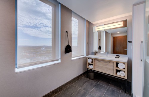 Meridian Hotel | Threefoot Hotel, Meridian, a Tribute Portfolio Hotel