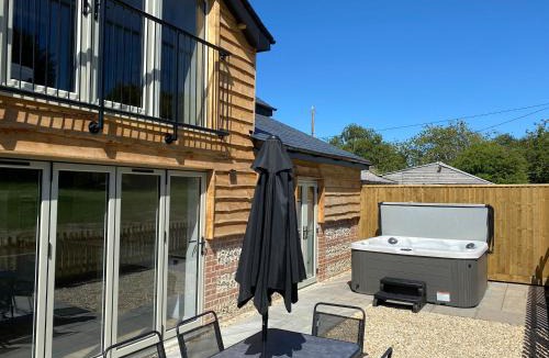 Thornicombe House | Threshing Barn