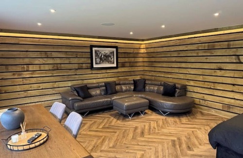 Buntingford Cabin | Throcking Country Cabin