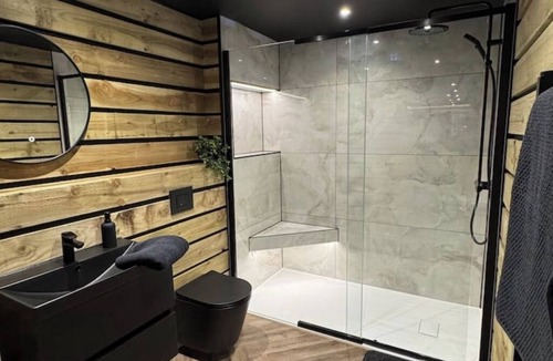 Buntingford Cabin | Throcking Country Cabin