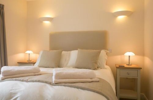 Worton House | Throstle Nest House