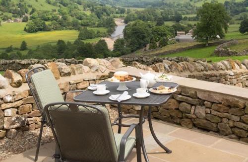 Worton House | Throstle Nest House