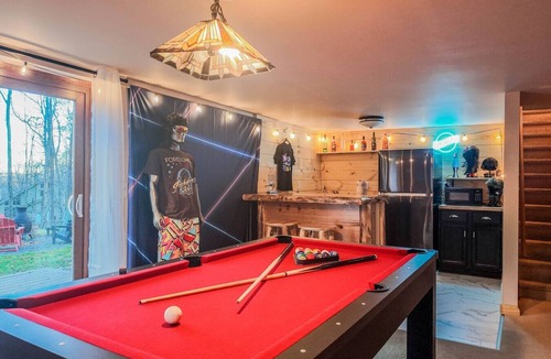 Gouldsboro Cabin | Throwback Lodge - Hot Tub - Pet Friendly