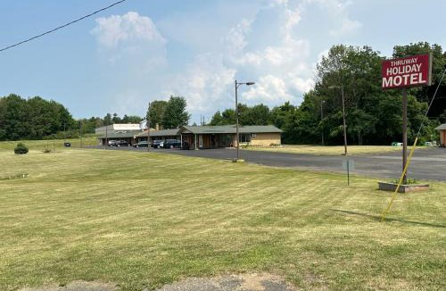 Westfield Hotel | Thruway Holiday Motel