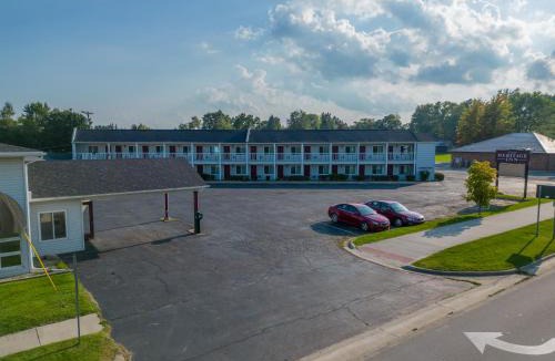 Sandusky Hotel | Thumb Heritage Inn
