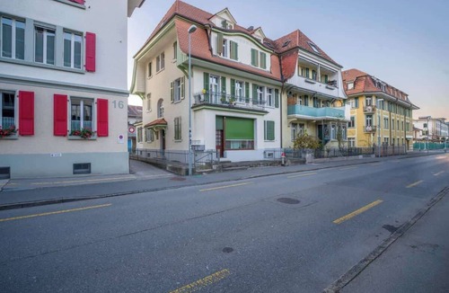 Thun Apartment | Thun Center Apartment Close to Lake and Shops