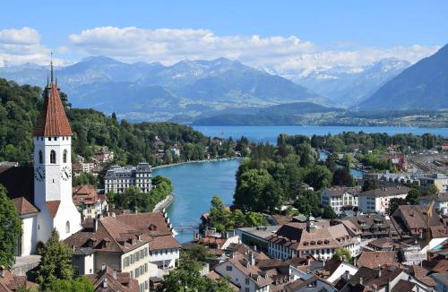 Thun Apartment | Thun Center Apartment Close to Lake and Shops