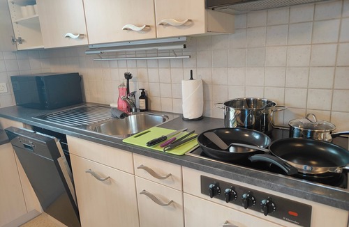 Durrenast Apartment | Thun Mountain View Stay I Interlaken 20min