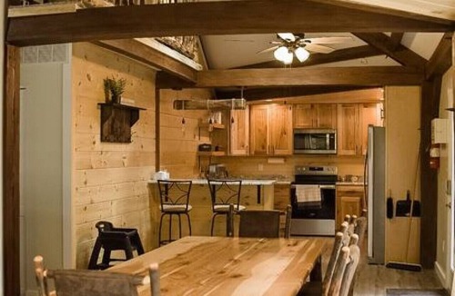 Lewisville Cottage | Thunder Hill Retreat - Spacious/Deck/Hot tub