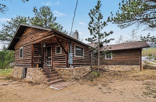 Allenspark Cabin | Thunderbird - 2 bedroom. 1 bathroom historic cabin