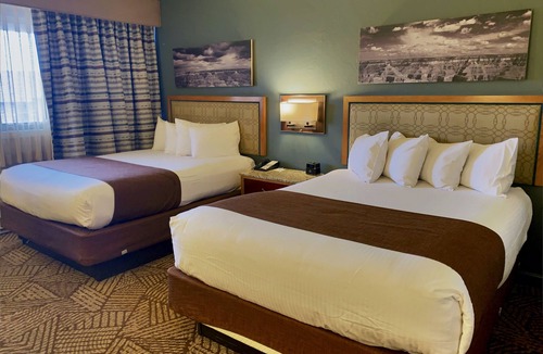 Grand Canyon Village Hotel | Thunderbird Lodge - Inside the Park
