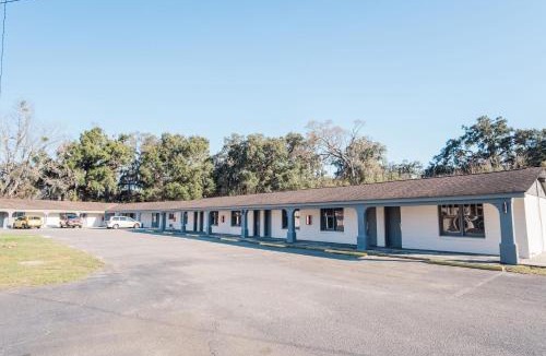Savannah Hotel | Thunderbird Motel