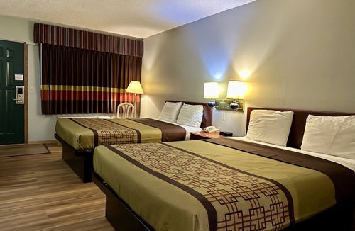 Baraboo Hotel | Thunderbird Motor Inn Baraboo