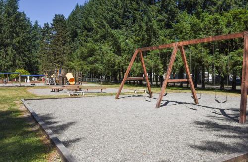 Monroe House | Thunderbird Studio Cabin 4