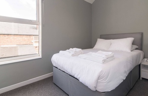 Sneinton House | Thurgarthon House - Cosy and Calm 2bed