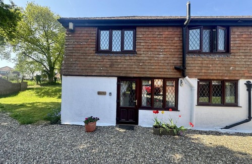 Repps with Bastwick House | Thurnefield - Walnut Tree