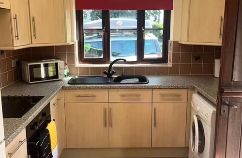 Repps with Bastwick House | Thurnefield Holiday Cottages - Cherry Tree Cottage