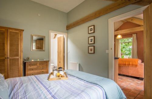 Dre-fach Felindre House | Thyme Lodge Newcastle Emlyn