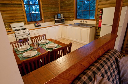 Ocean Grove Cottage | Ti-Tree Village