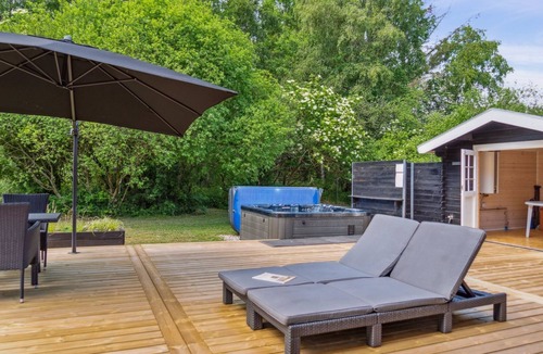 Nordost House | "Tia" - 1.4km from the sea by Interhome