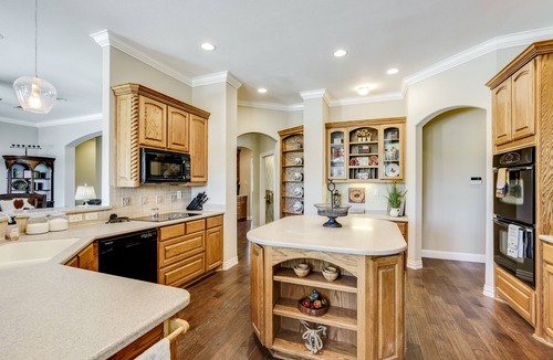 Fort Worth House | Tiara Mansion 8Bdrm 5 Bth 5 acre