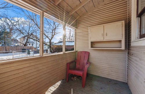 Clintonville House | Tibet Twins Suites For 12!