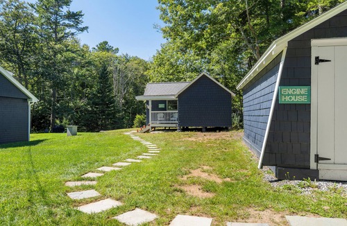 Southport Apartment | Ticket Office: Traveler’s Quaint Coastal Retreat