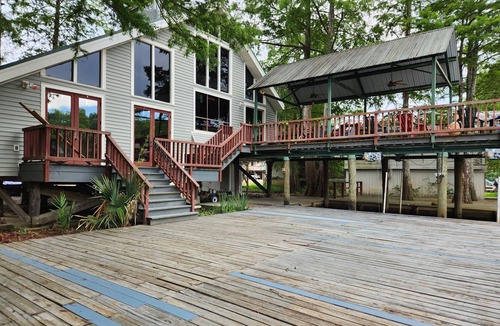 Killian House | Tickfaw River House - sleeps 8- has 5 beds