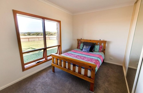 Duncan House | Tickled Pink Holiday House