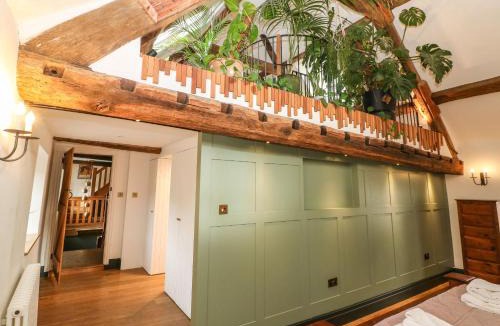 Inchbrook House | Tickmorend Farm