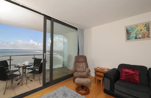Westward Ho Apartment | Tidal Bay