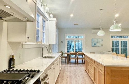 Lamoine House | Tidal Cottage on Partridge Cove. Close to Acadia & Lamoine Beach!