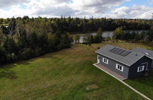 Naufrage Cottage | Tidal's Edge Cottage